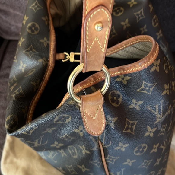 Authentic LOUIS VUITTON Delightful MM Monogram Leather Shoulder Bag - Picture 10 of 16